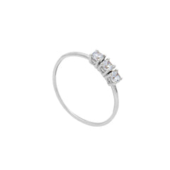 Bague en or 18 carats - 750 avec pierres en zircone
