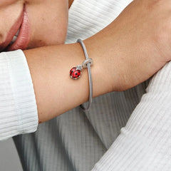 Pendentif Charm Pandora : Coccinelle rouge, émail