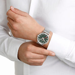 Mondaine Classic Herrenuhr aus Edelstahl, 40 MM - A660.30360.60SBJ