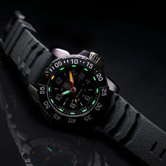 Luminox Navy SEAL Steel 45 mm, montre de plongée - XS.3251.CB