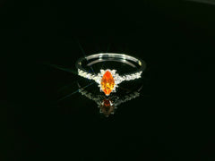 Eleganter Weissgoldring mit Saphir und Diamanten – 18 Karat Schmuckstück in Grösse 56 - BYZ0003254