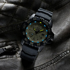 Luminox Navy Seal Steel 3250 Series Herrenuhr - XS.3251.CBNSF.SET