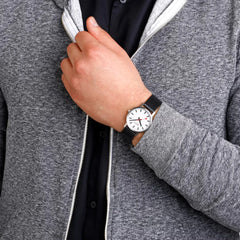 Mondaine Classic Herrenuhr in Vegan Leder, 36 MM - A660.30314.16SBBV