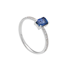 Weissgold-Ring aus 18 Karat mit Diamanten und Saphir - 284918ZB