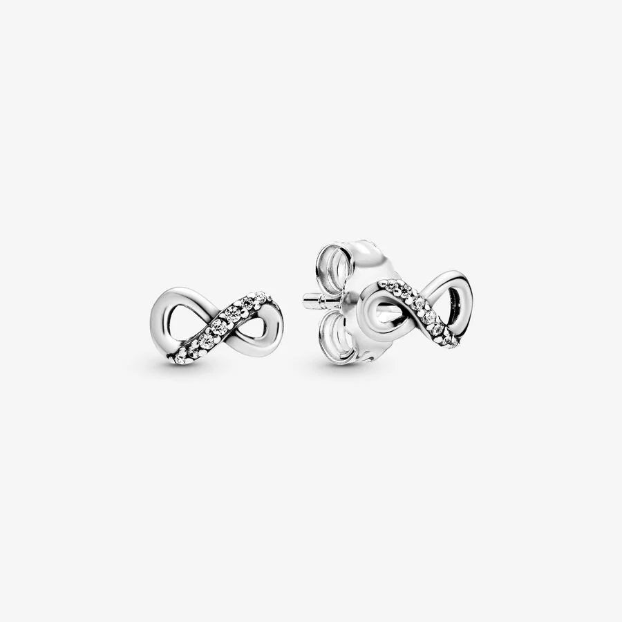 Pandora Funkelnde Unendlichkeit Ohrstecker: Ewige Eleganz in Zirkonia