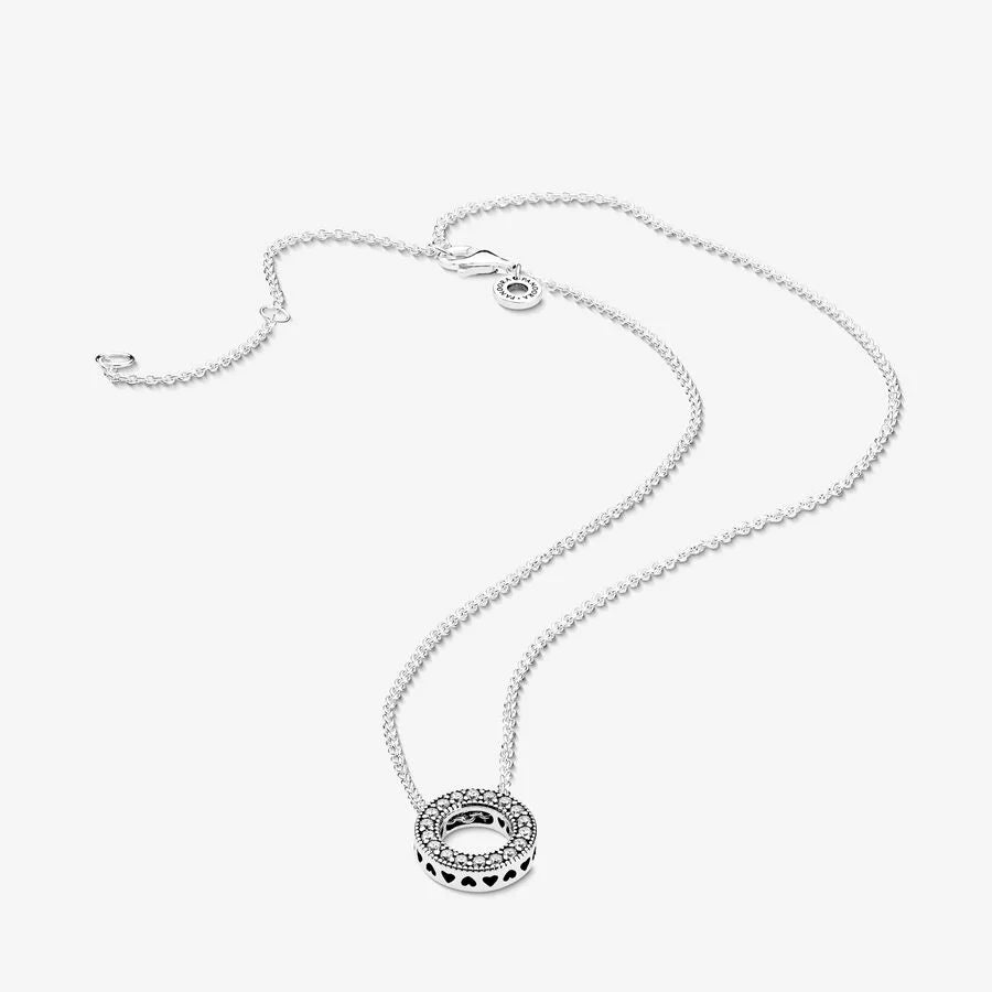 Pandora Logo Pavé-Kreis Collier