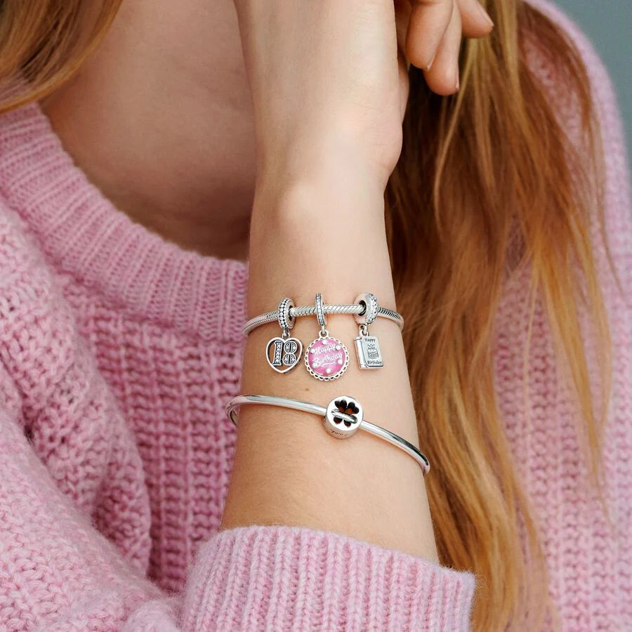 Pandora Armband mit Glattem Kugelverschluss: Schimmernde Eleganz