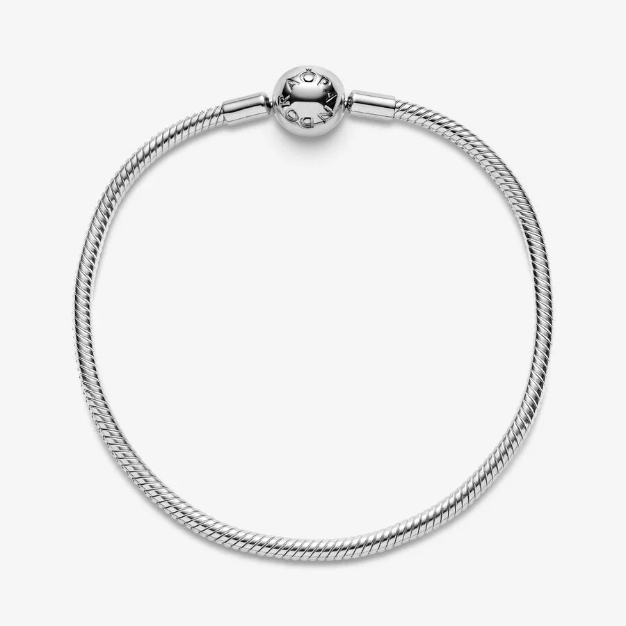 Pandora Armband mit Glattem Kugelverschluss: Schimmernde Eleganz