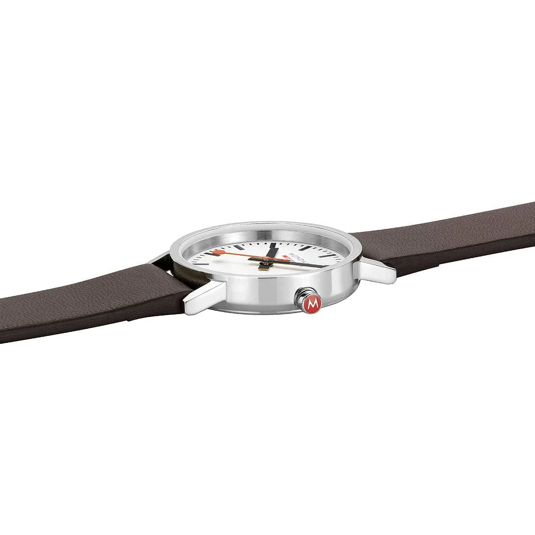 Mondaine Classic Damenuhr aus Braunes Leder, 30 MM - A658.30323.11SBGV