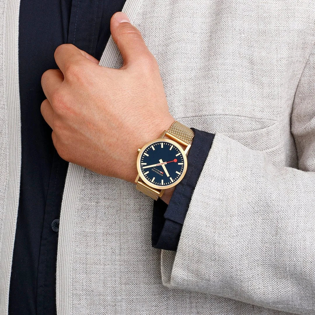 Mondaine Classic Herrenuhr aus Goldene Edelstahl, 40 MM - A660.30360.40SBM