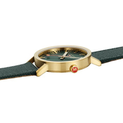 Mondaine Classic Herrenuhr aus Waldgrünes Textil, 40 MM - A660.30360.60SBS