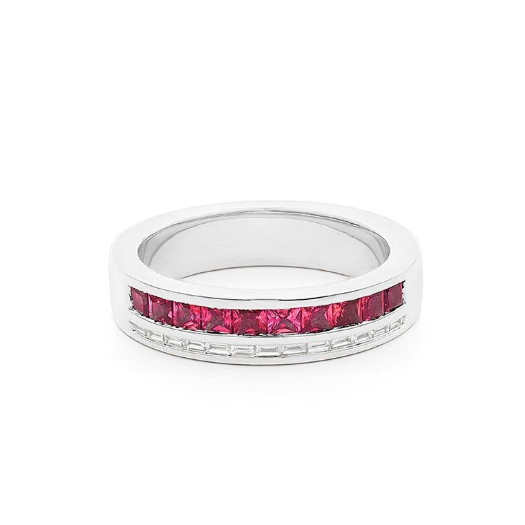 Facet Cnc Ring halbgefasster Memoirering in 750/18 Karat Weissgold mit Rubin