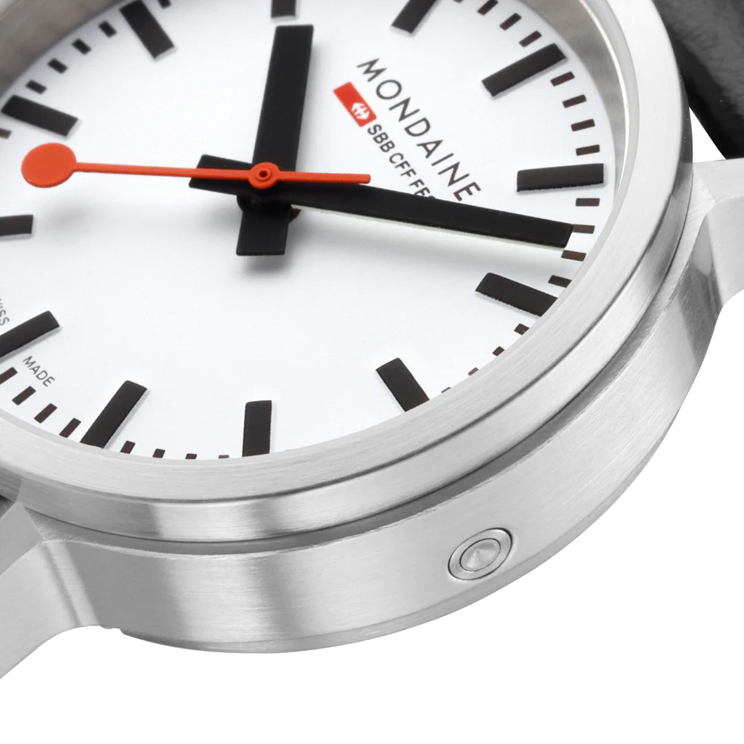 Mondaine Stop2Go Herrenuhr aus Schwarzes Leder, 34 MM - MST.3401B.LBV.SET