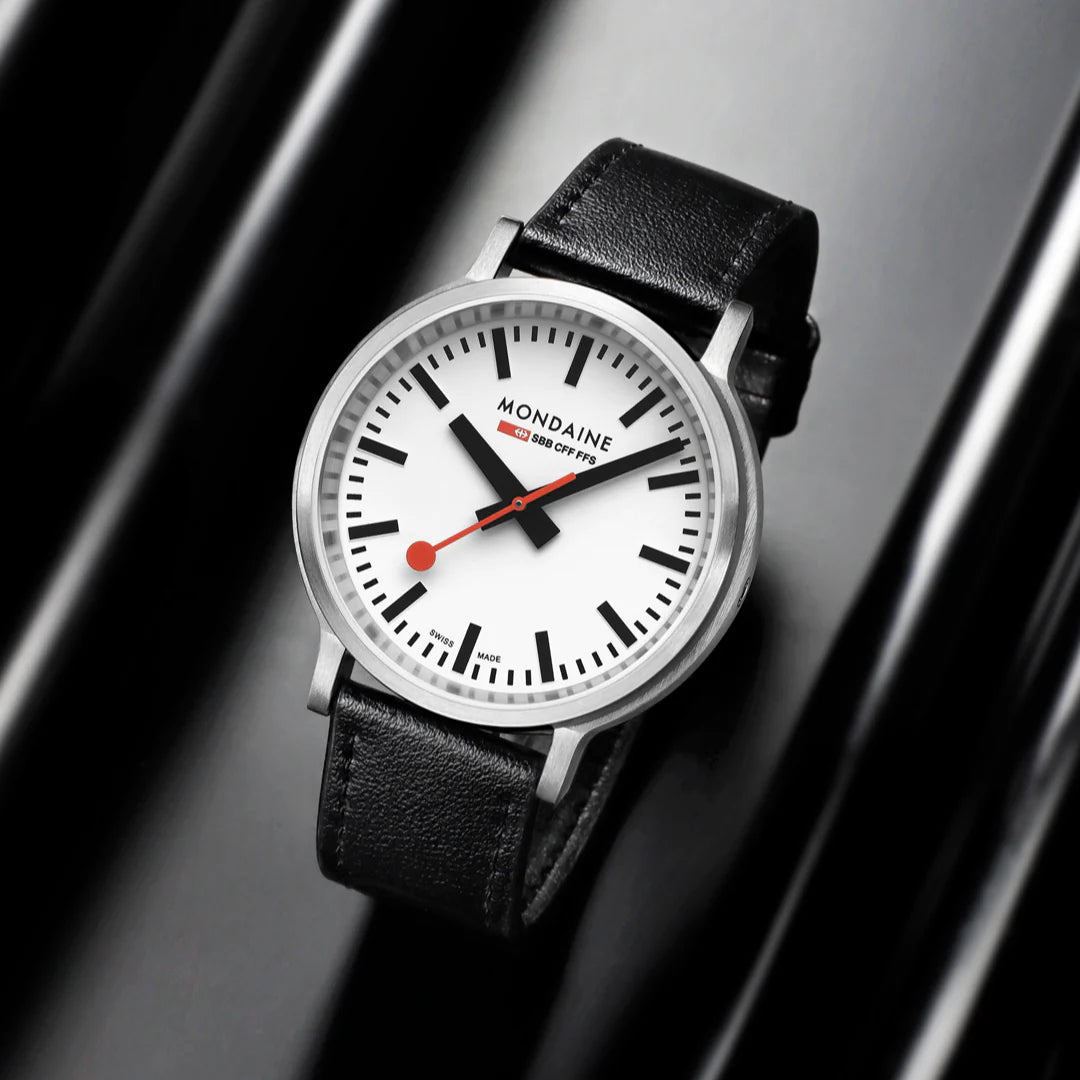 Mondaine Stop2Go Herrenuhr aus Schwarzes Leder, 41 MM - MST.4101B.LBV.2SE