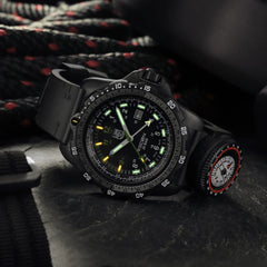 Luminox Recon Nav Spec 46mm Outdoor Uhr Set Schwarz