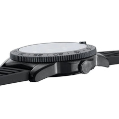 Luminox Pacific Diver 44mm Taucheruhr Schwarz Rot