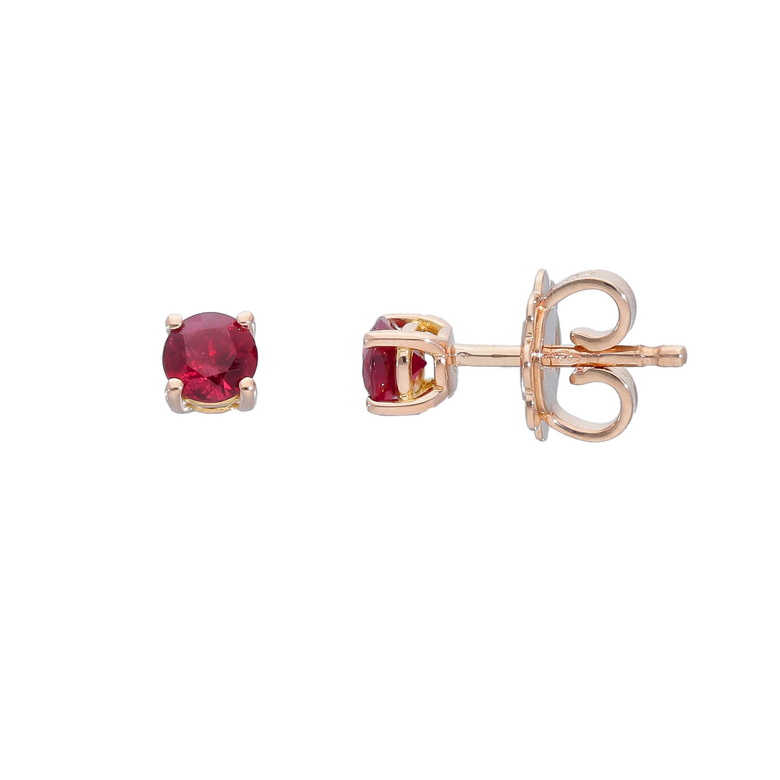 Damen-Ohrstecker aus 18 Karat  Roségold mit funkelndem Rubin - 220870