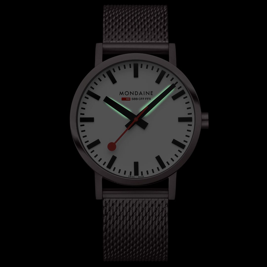 Mondaine Classic Braun 40mm Unisexuhr - A660.30360.1BSBZ