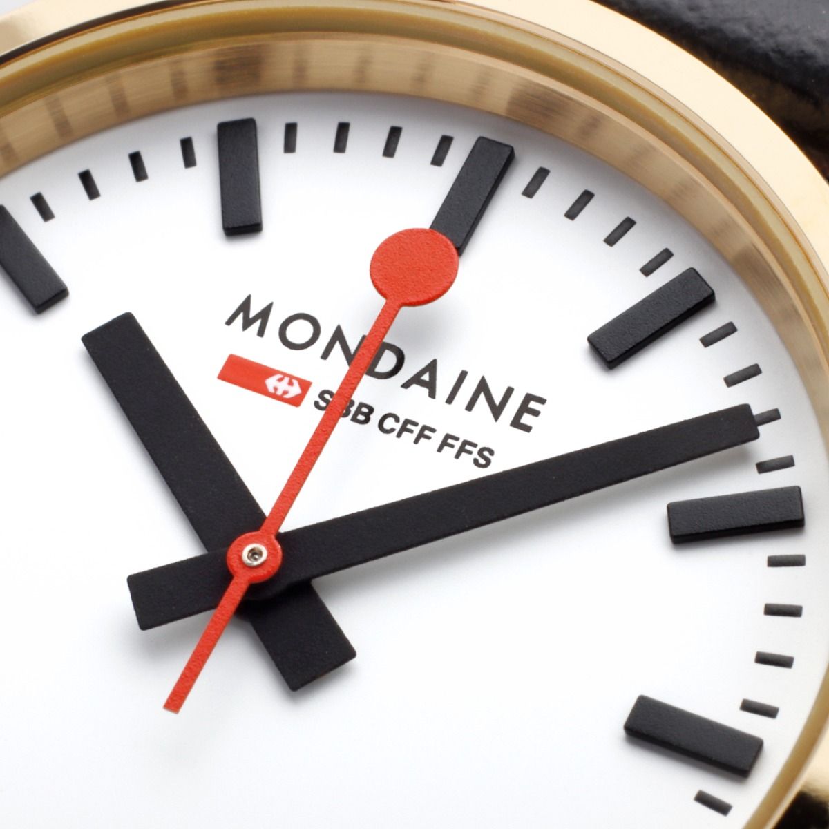 Mondaine Classic Sapphire Ladies Vegan Ø 30 Damenuhr - A658.30323.10SBBV