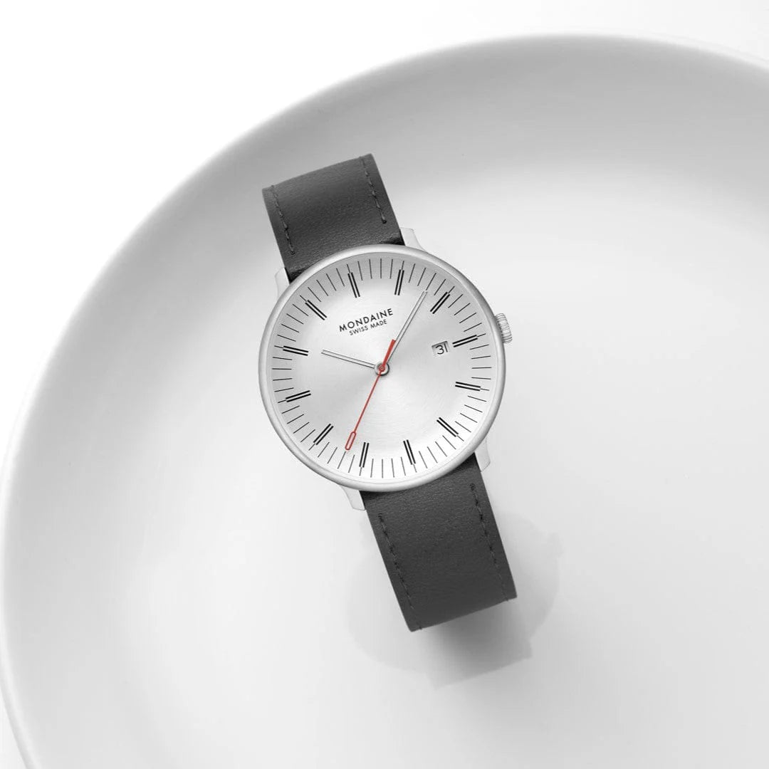 Mondaine Doppio Silbrig / Schwarz Ø 41 Herrenuhr - MLE.41210.LBV