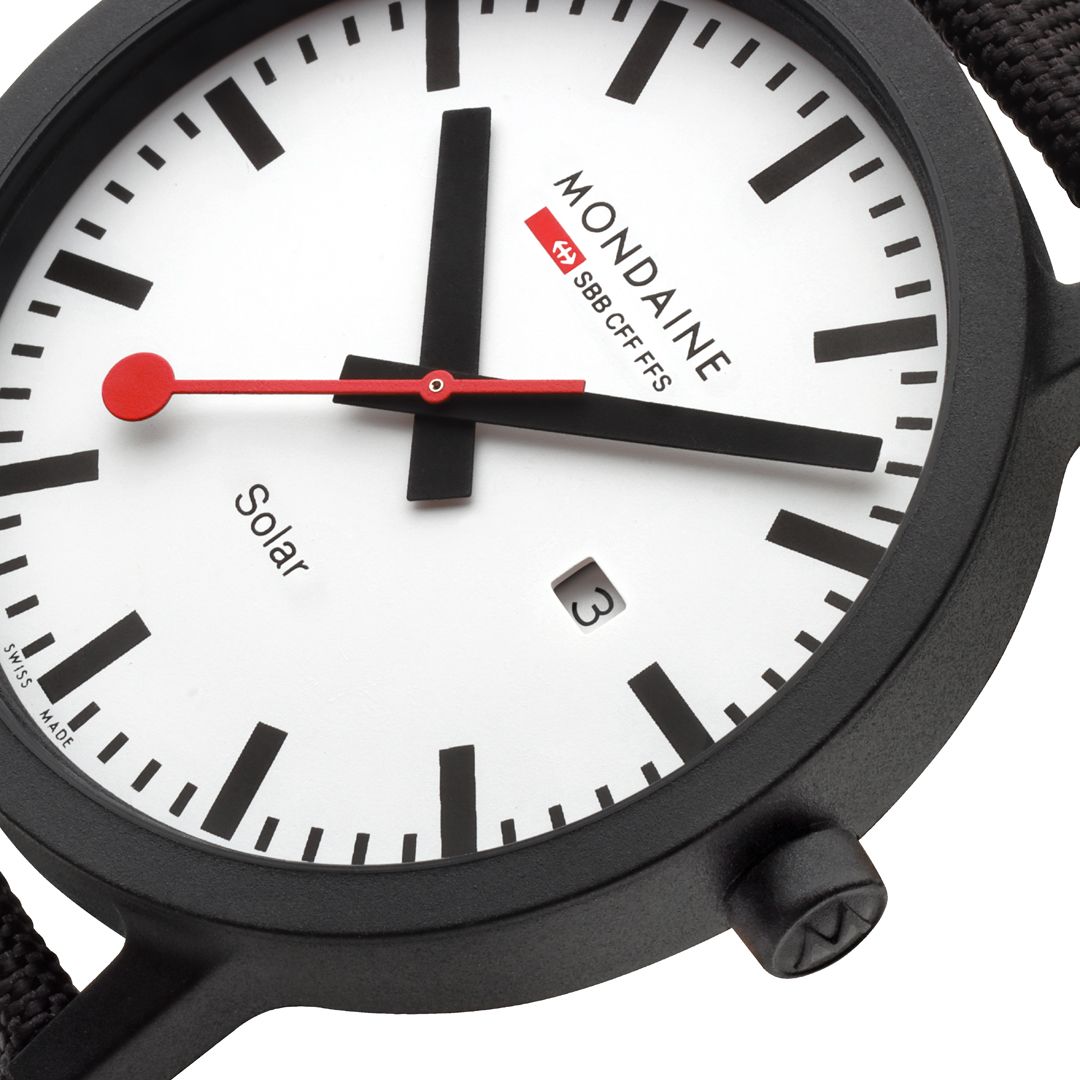 Mondaine essence solar Schwarz 41mm Unisexuhr - MS1.41910.LB