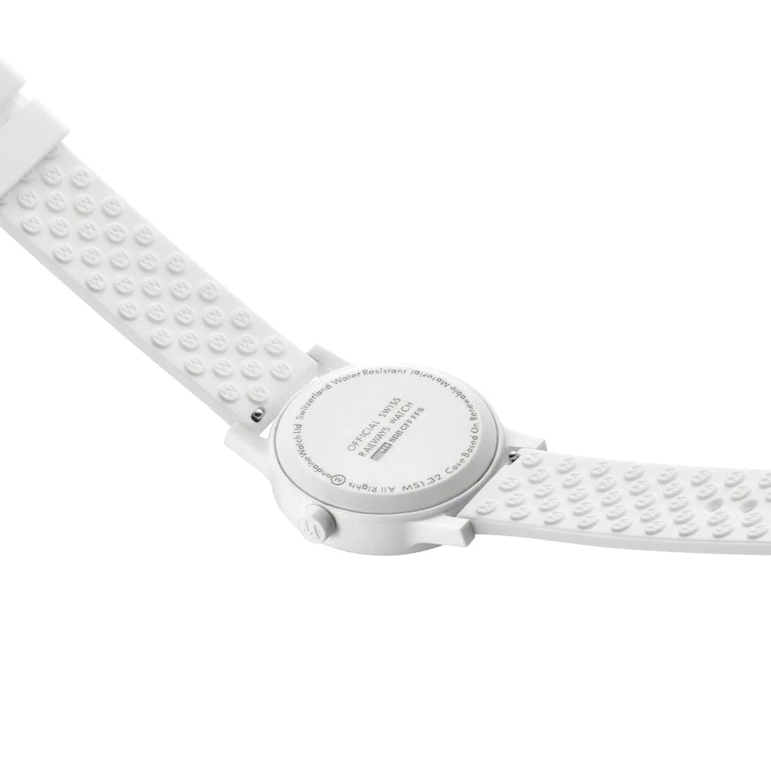 Mondaine essence Weiss 32mm Damenuhr - MS1.32110.RA