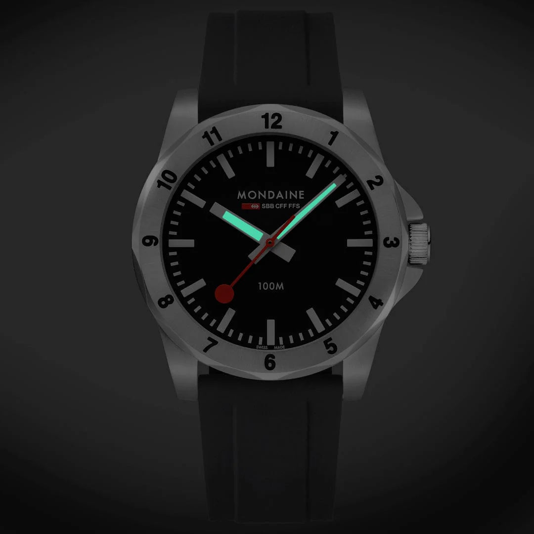 Numeri Schwarzes Silikon, 42 mm Herrenuhr - MSN.42120.RB