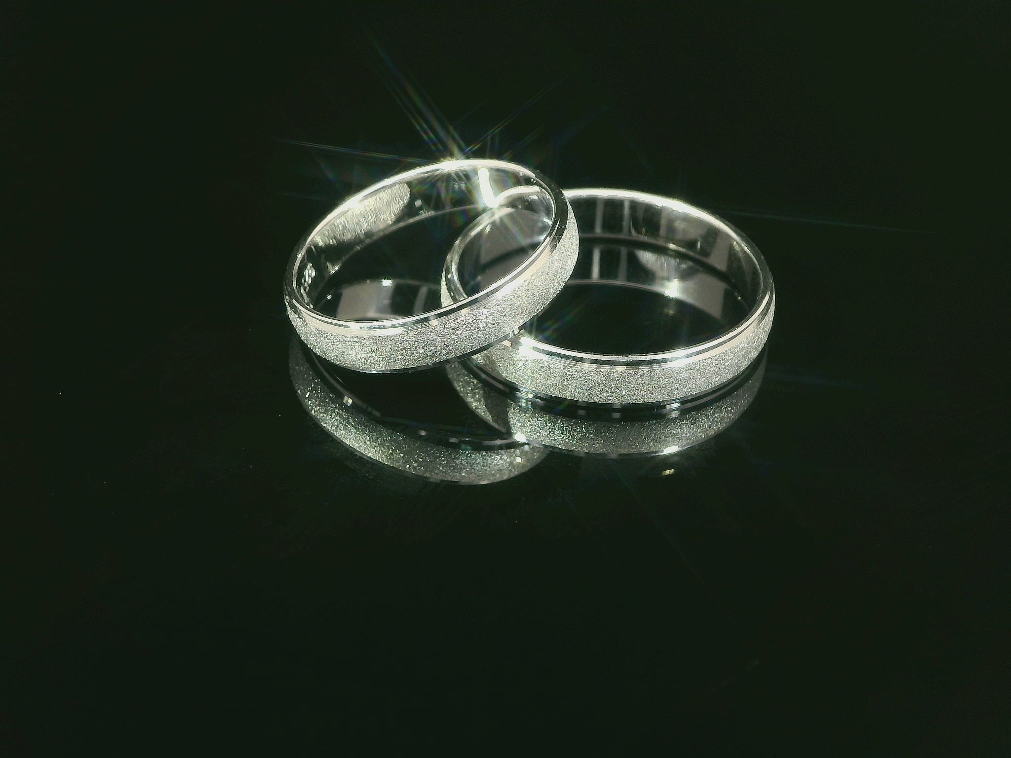 Silber 925 rhodinierte Partnerringe – Freundschaftsringe Set für Paare – Damen- & Herrenring | LS-406/4