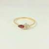 Bague élégante en or jaune avec rubis et diamants – Bijou 18 carats, taille 57 – BYZ0003268 