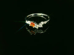 Zeitlos Eleganter Weissgoldring mit Saphir und Diamanten - 18 Karat in Grösse 57 - YZ0003270